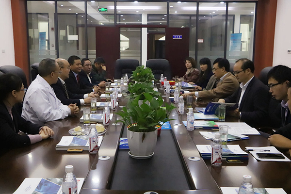 什邡市委常委副市長李先輝、四川省經(jīng)信委、德陽市經(jīng)信委、什邡市經(jīng)信局等領(lǐng)